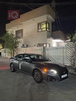 نيسان ألتيما